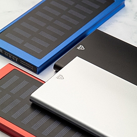Powerbank USB de 4000 mAh din aluminiu reciclat cu panouri solare - AP800528